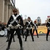 The first flashmob parade “Peace as the Goal. Culture as the Means. Force for Peace”: photo 3 of 47