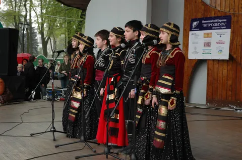 2-a arta festivalo «Sentu la guston de via gepatra lingvo»: foto 8 el 44