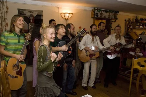 The Sunny Bards (1/4)