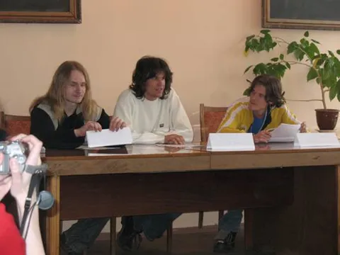 Caravan of Love of the Sunny Bards: photo 2 of 4