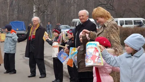 International flash campaign Libra Ondo — “Book Wave 2008”: photo 4 of 8