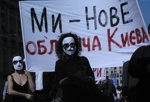 Défilé théâtralisé « NABAT — Protège la culture ! » : photo 6 sur 12