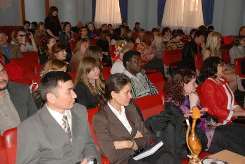Урочисте відкриття й презентації мов, 18 квітня (13/57)